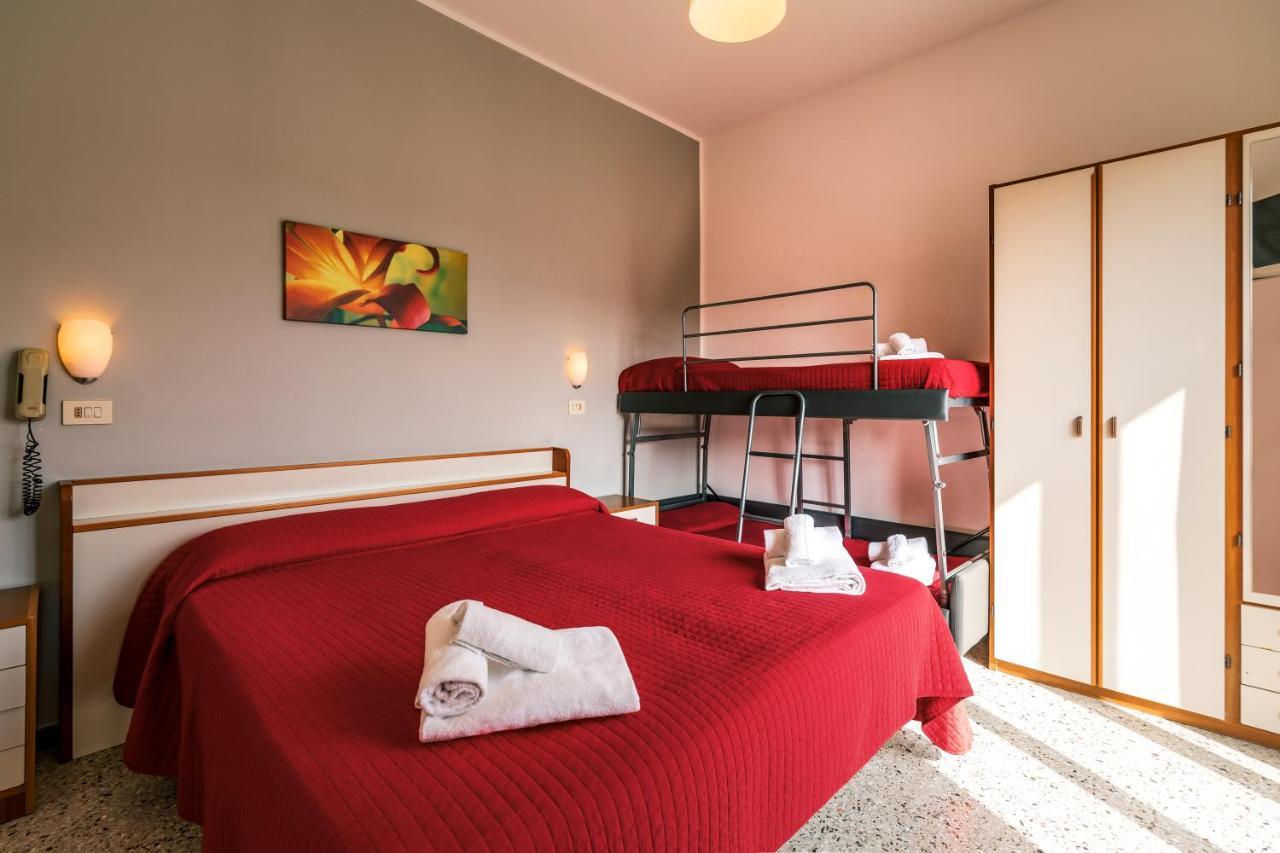 Hotel Ausonia Rimini Esterno foto