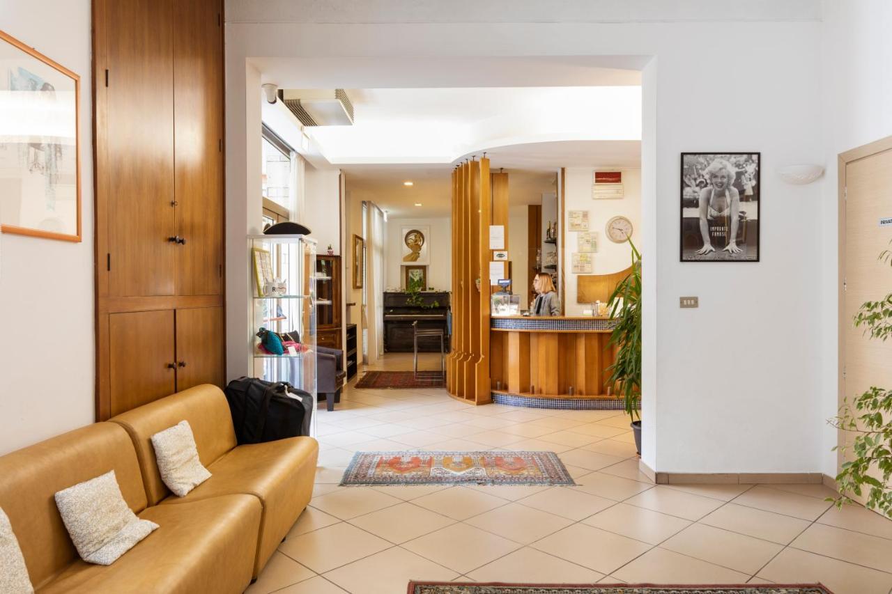 Hotel Ausonia Rimini Esterno foto