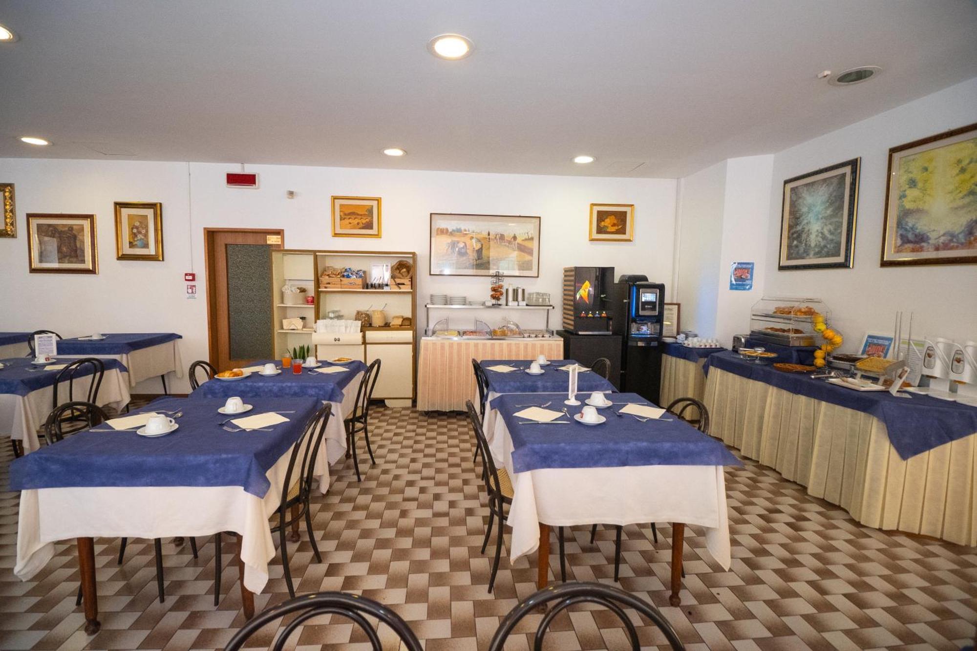 Hotel Ausonia Rimini Esterno foto