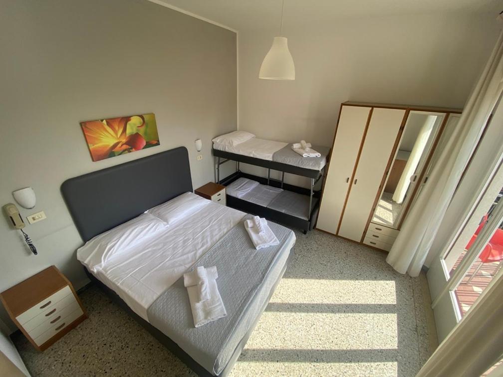 Hotel Ausonia Rimini Esterno foto