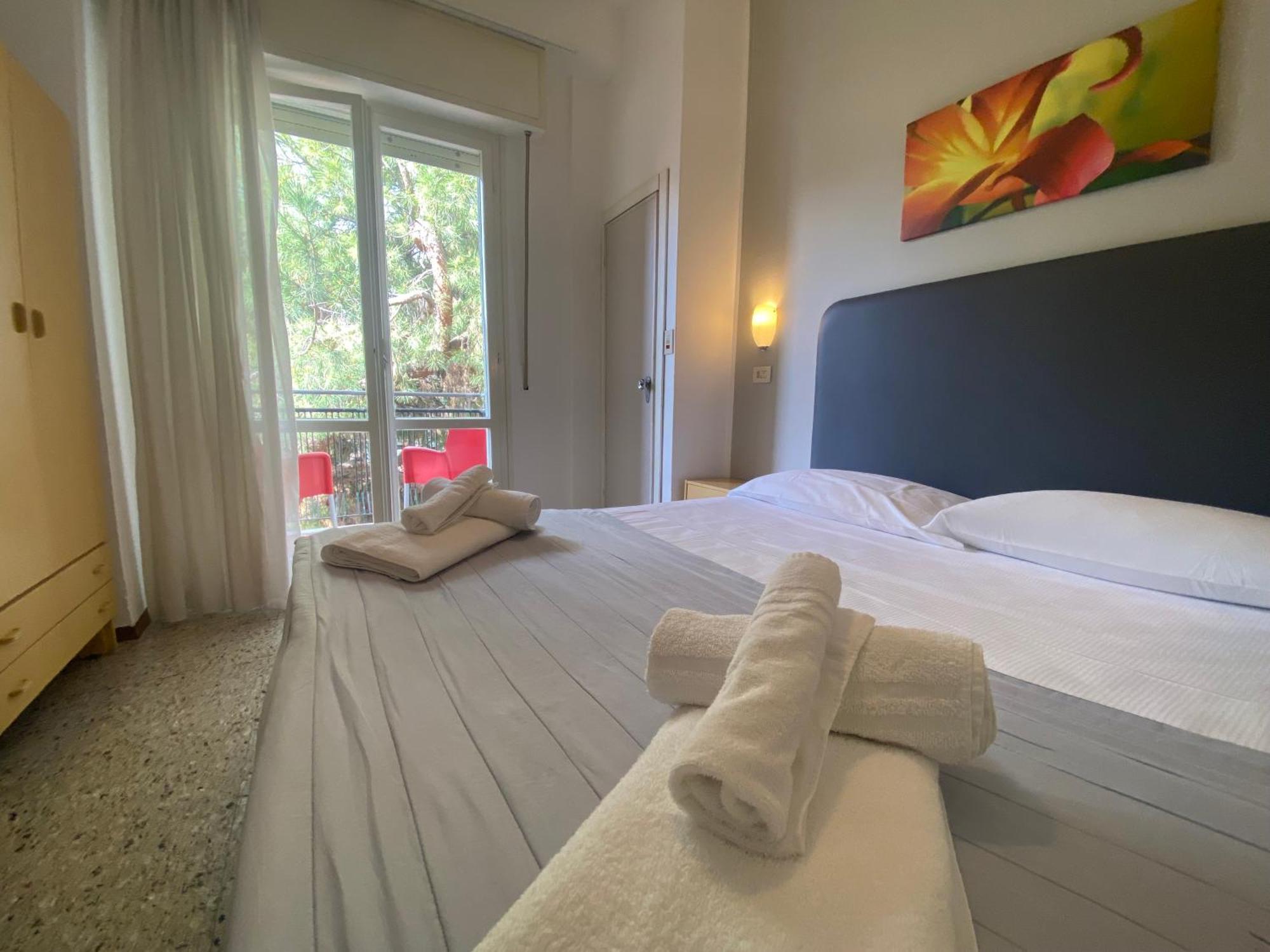 Hotel Ausonia Rimini Esterno foto